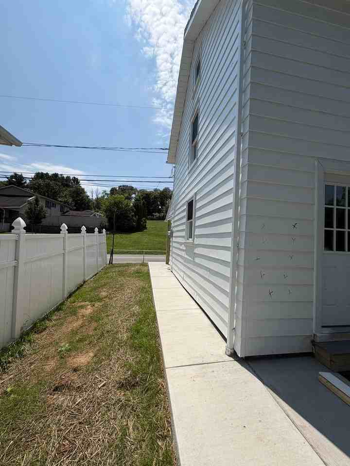 Huckleberry Rd - Photo 4 of 9