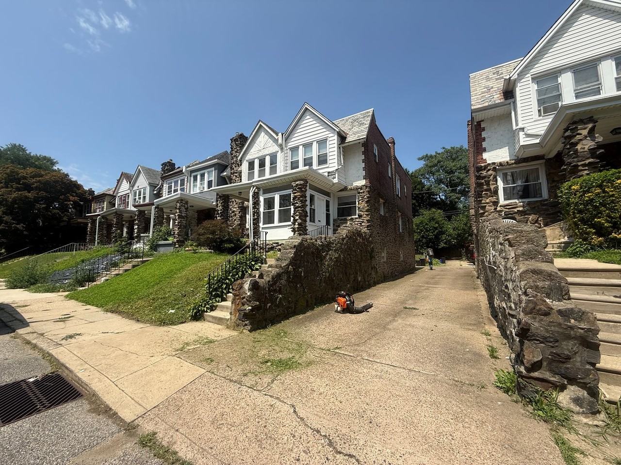 373 E Cliveden St - Photo 2 of 39