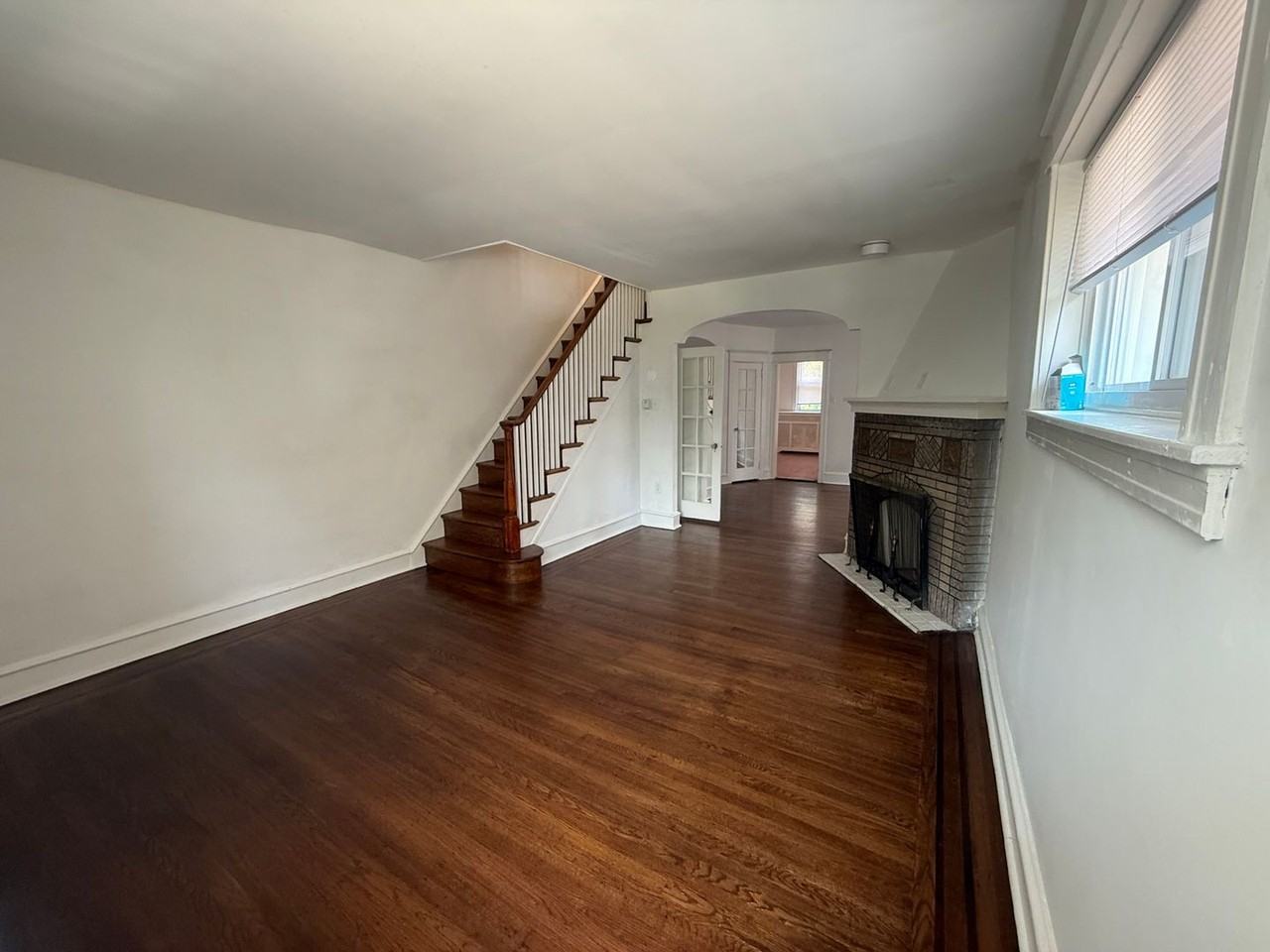 373 E Cliveden St - Photo 7 of 39