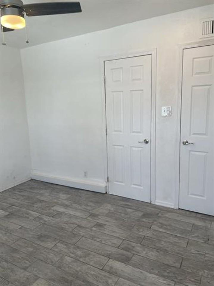 3337 E Flower St - Photo 3 of 24