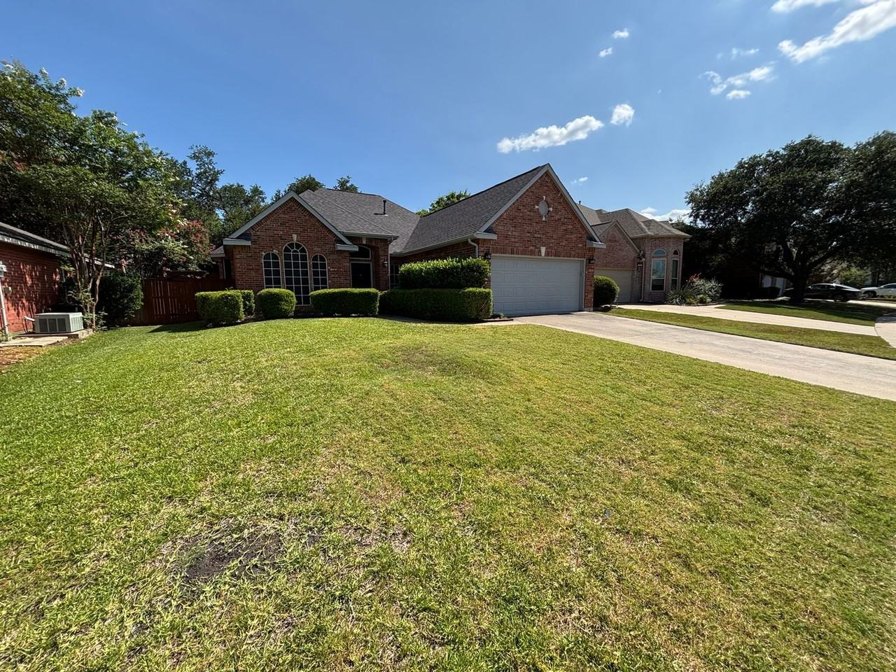 2316 London Dr - Photo 2 of 29