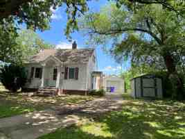 featured image of 1340 L Ave Ne