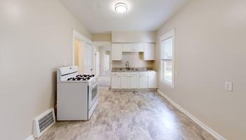 featured image of 3018 E 128th St