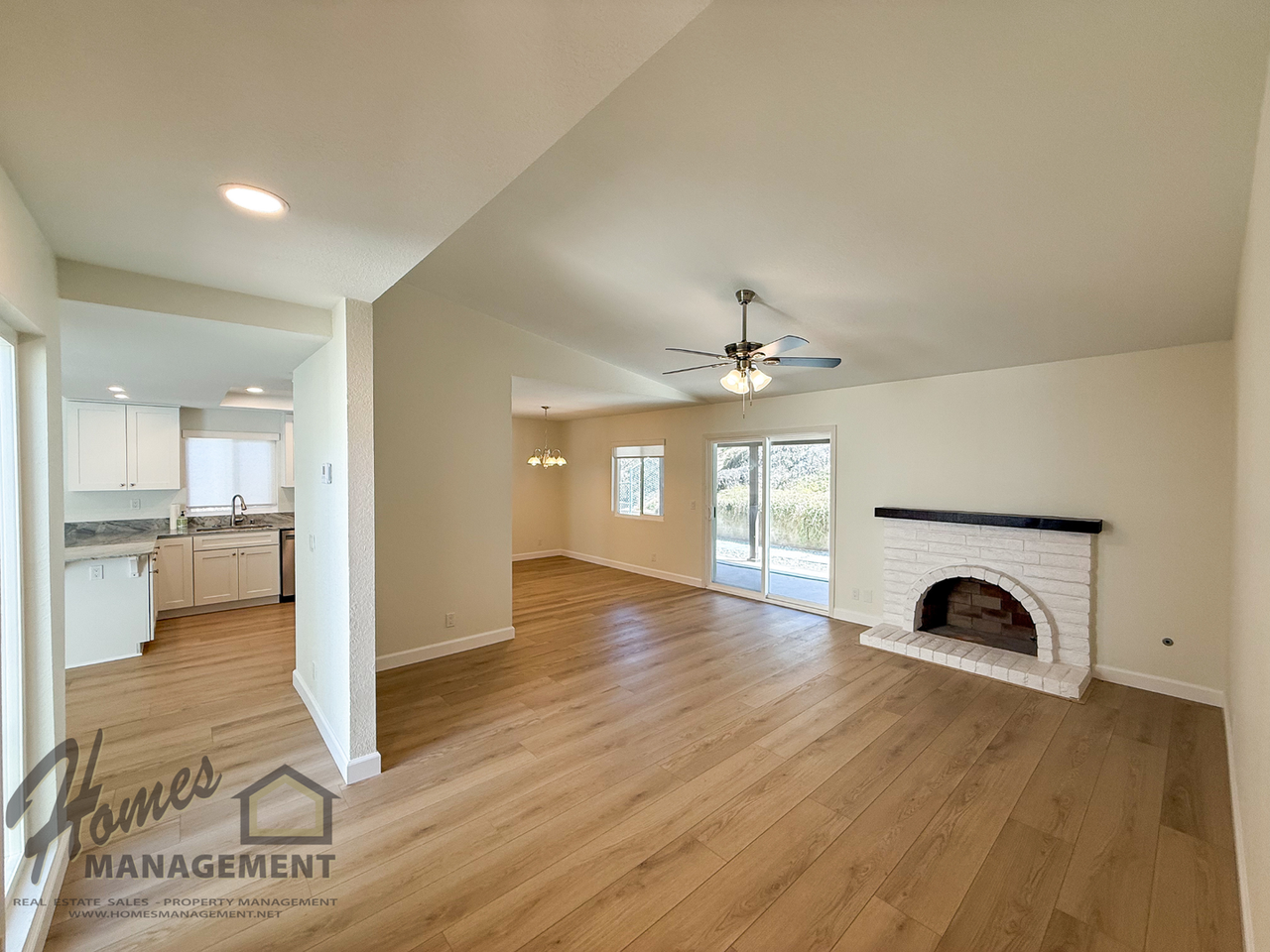 1826 Cortez Ave - Photo 3 of 21