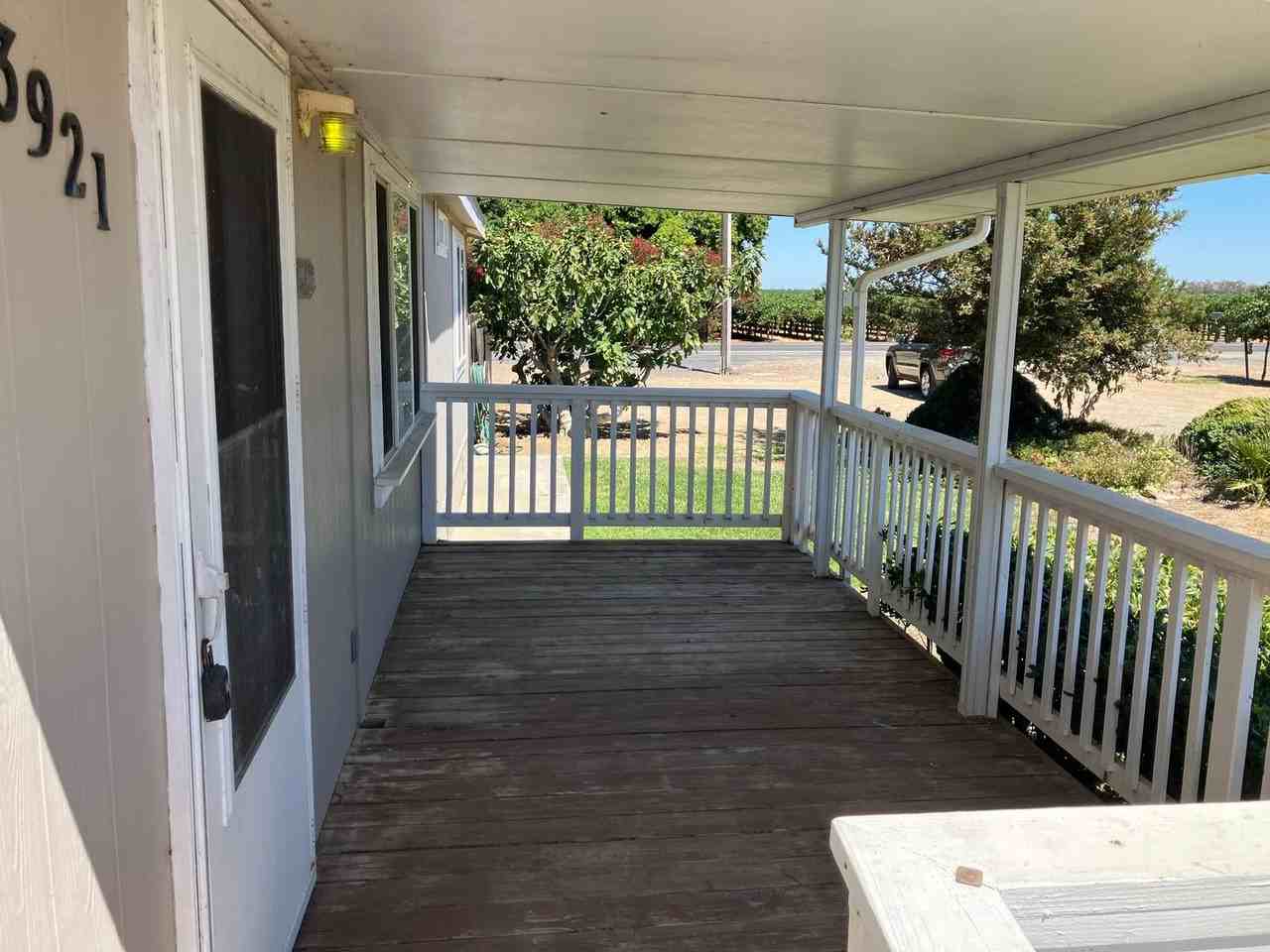 33921 S Bird Rd - Photo 4 of 25