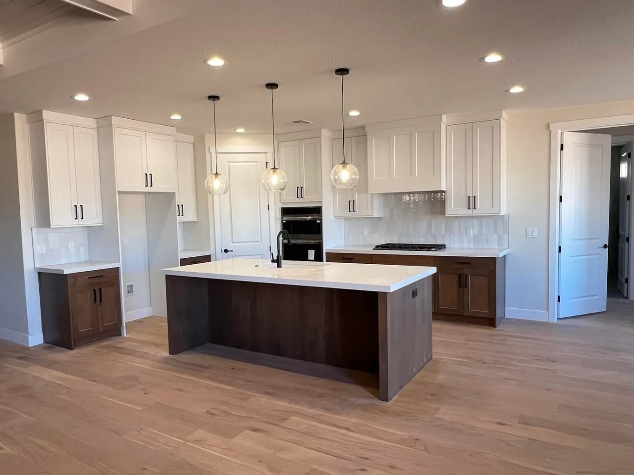 4888 S Homestead Way - Photo 2 of 35