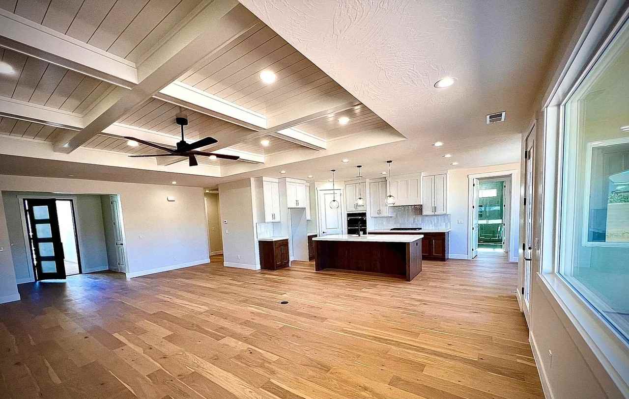 4888 S Homestead Way - Photo 7 of 35