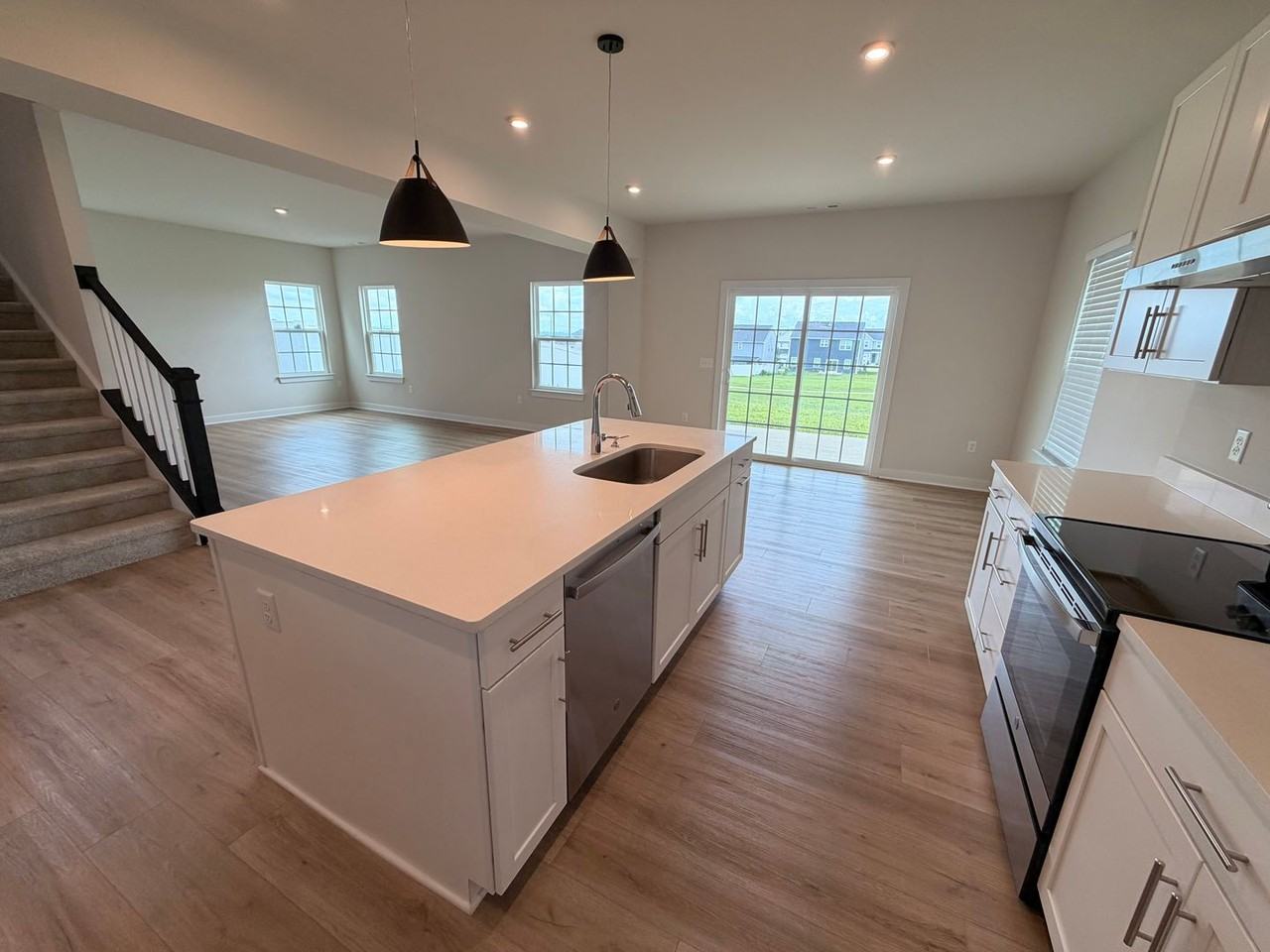 935 Green Vly - Photo 5 of 32