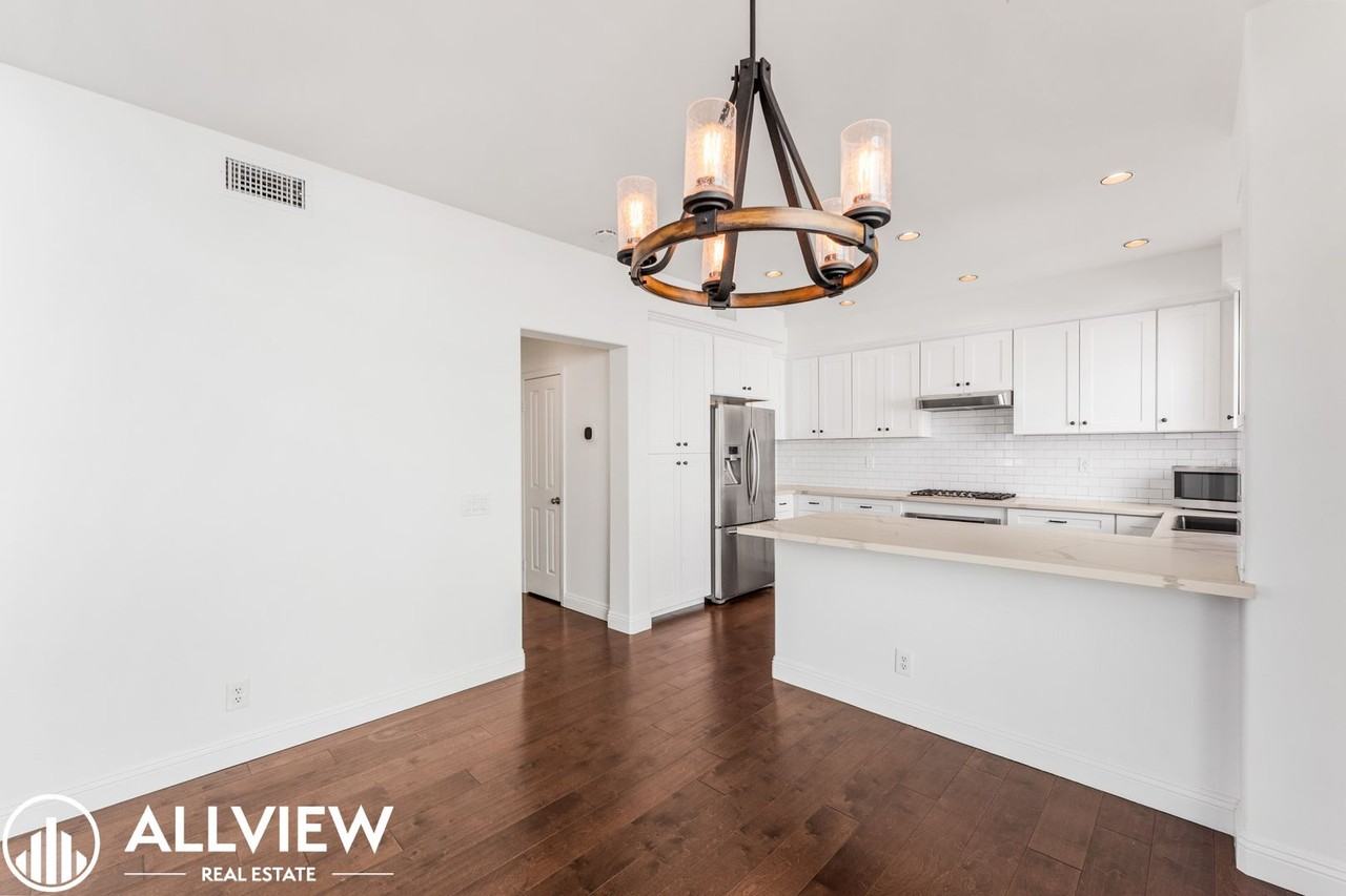 2854 Vicenzo Dr - Photo 7 of 34