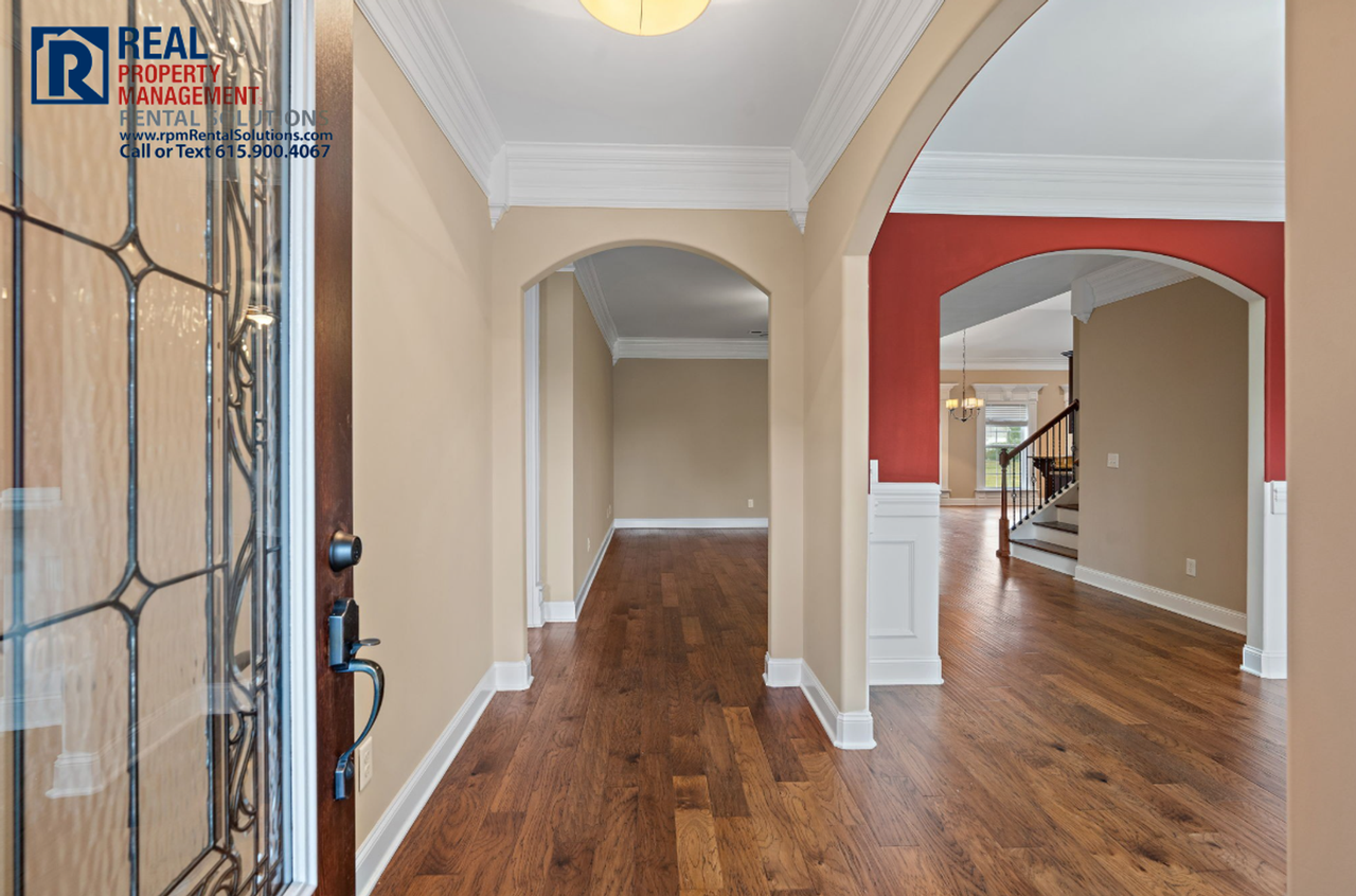 7670 Knobdate Rd - Photo 3 of 34