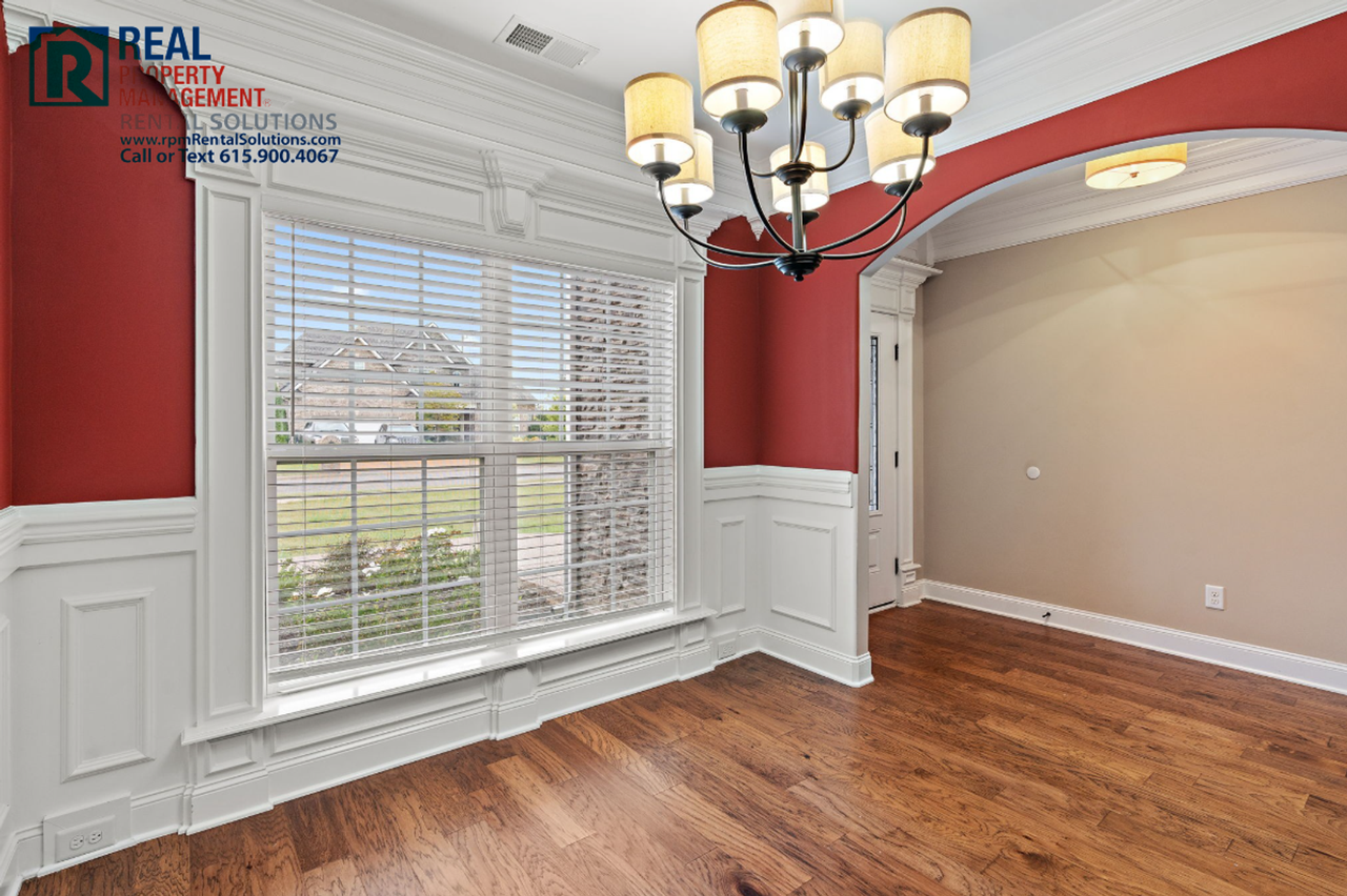 7670 Knobdate Rd - Photo 4 of 34