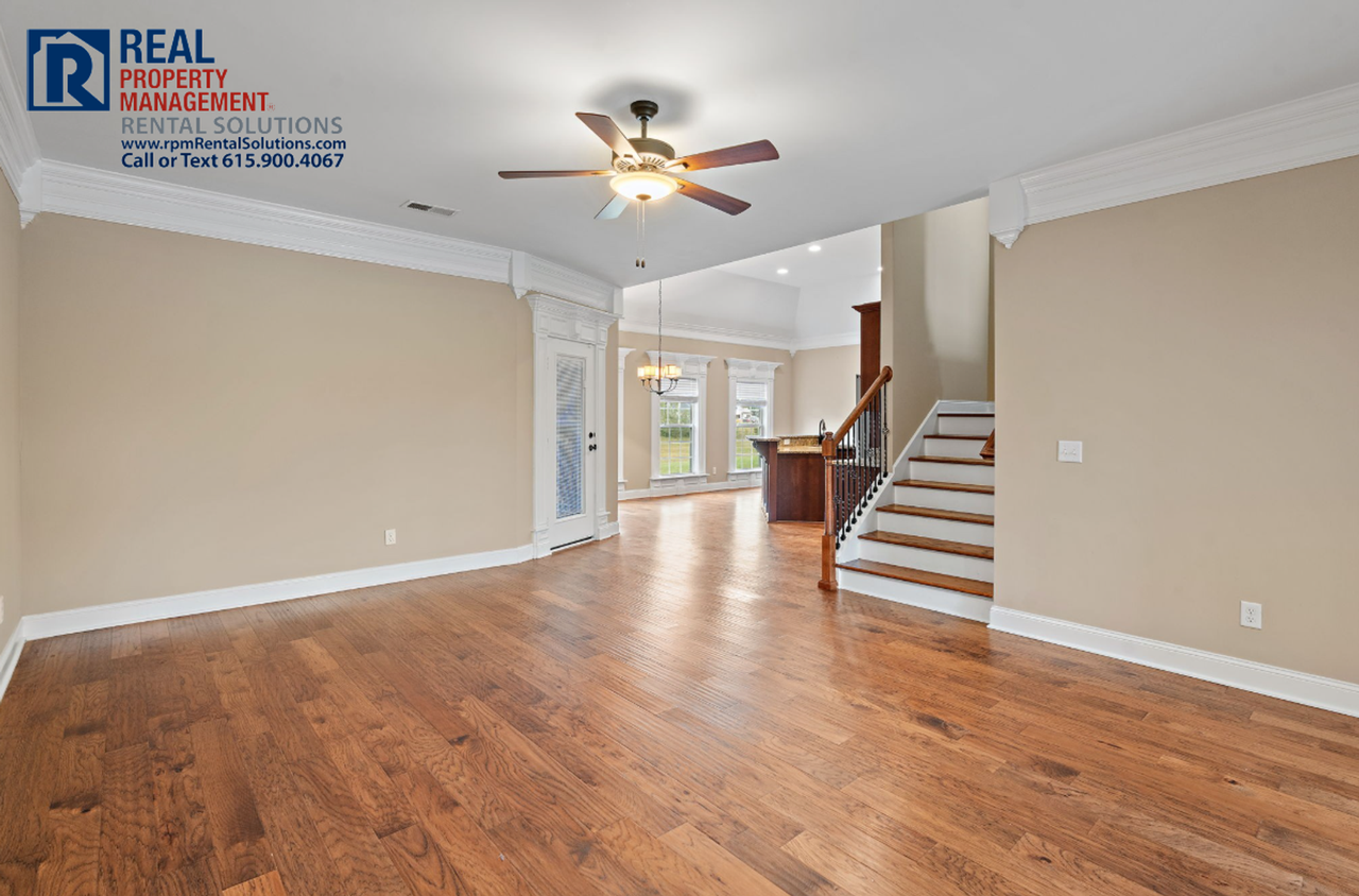 7670 Knobdate Rd - Photo 7 of 34