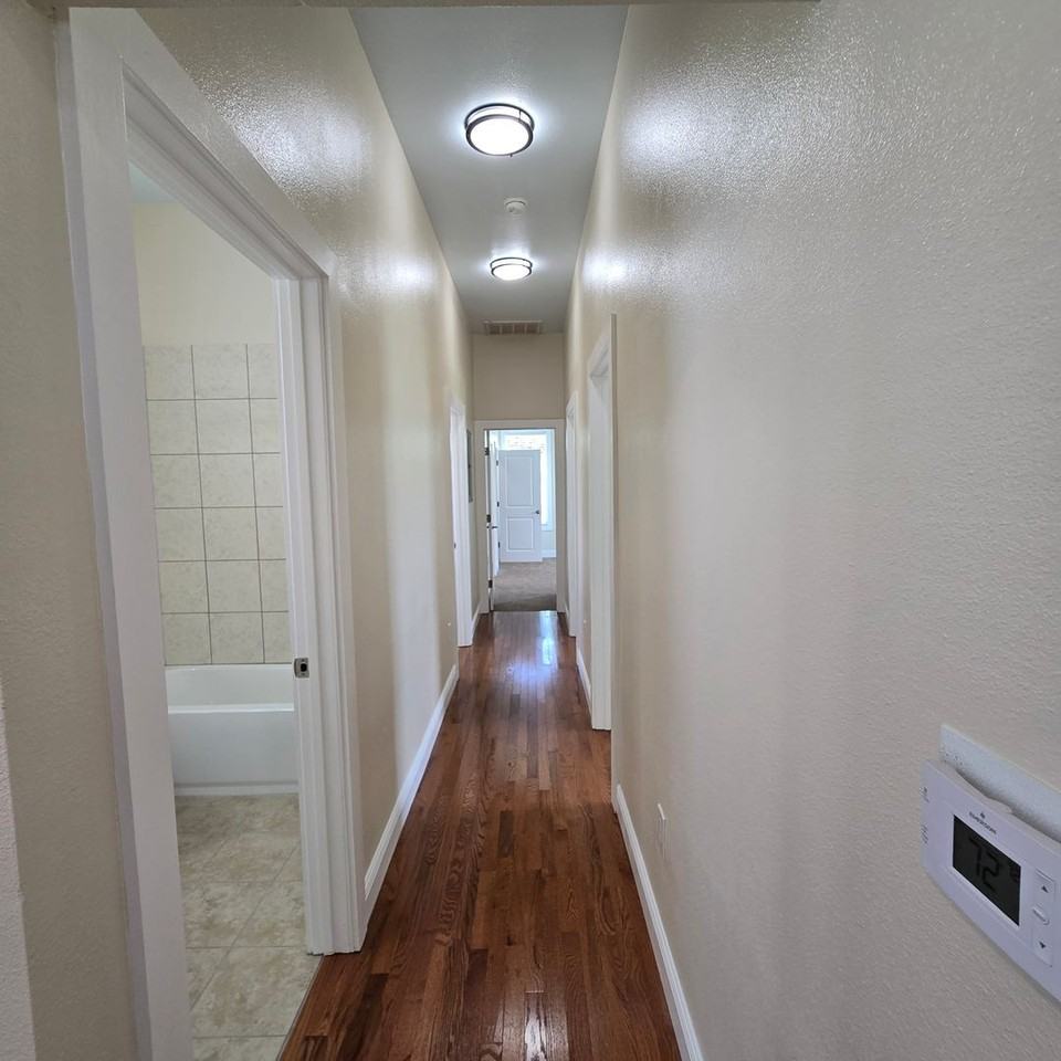 1818B Elvin Dr - Photo 6 of 26