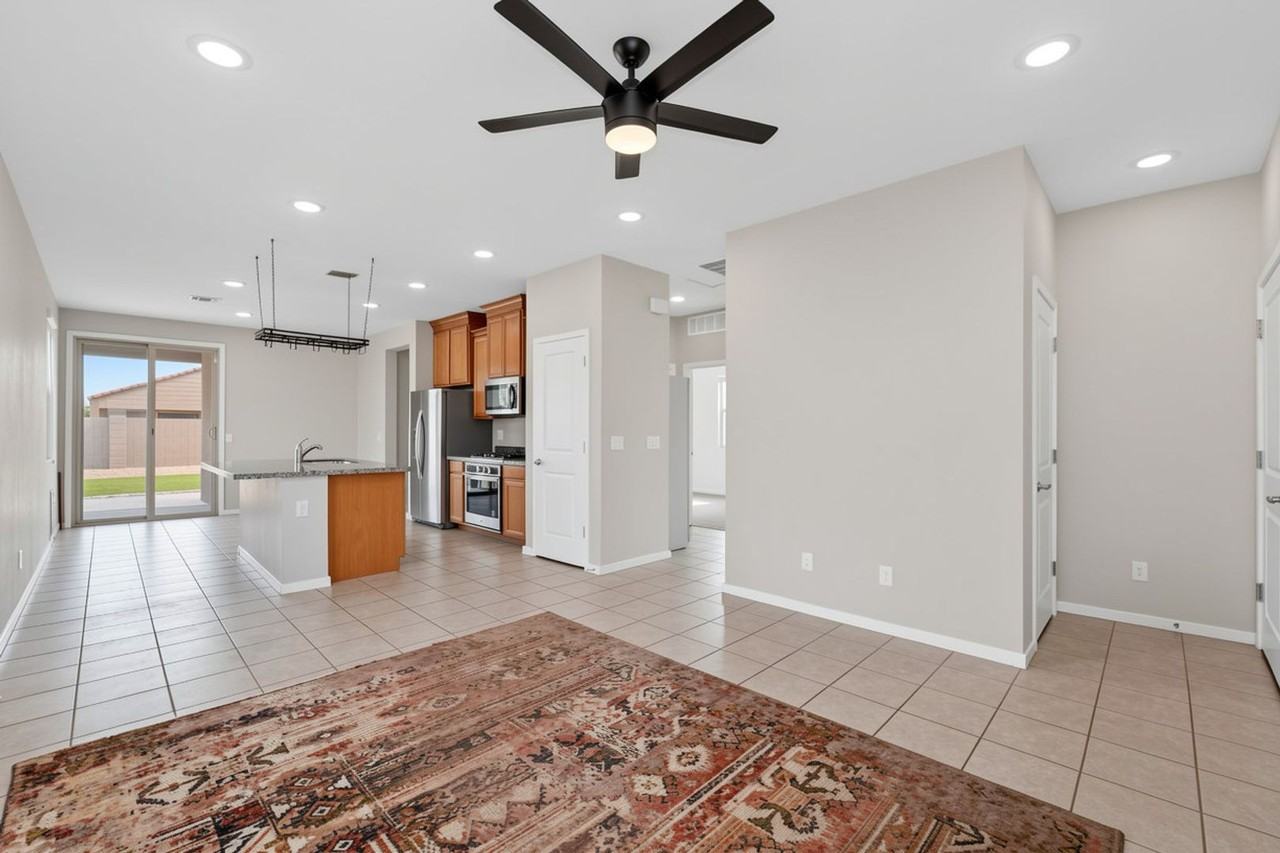 3629 E Archer Dr - Photo 4 of 37