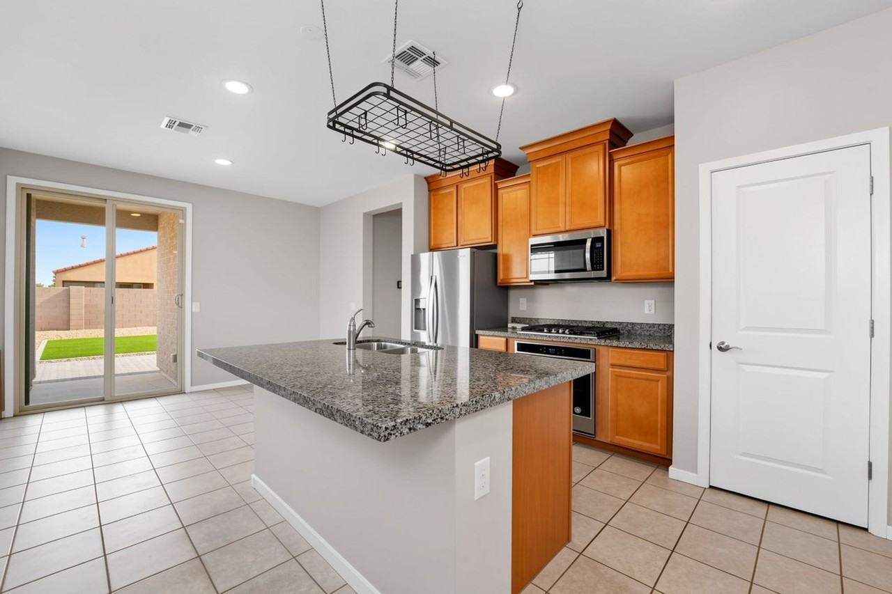 3629 E Archer Dr - Photo 7 of 37