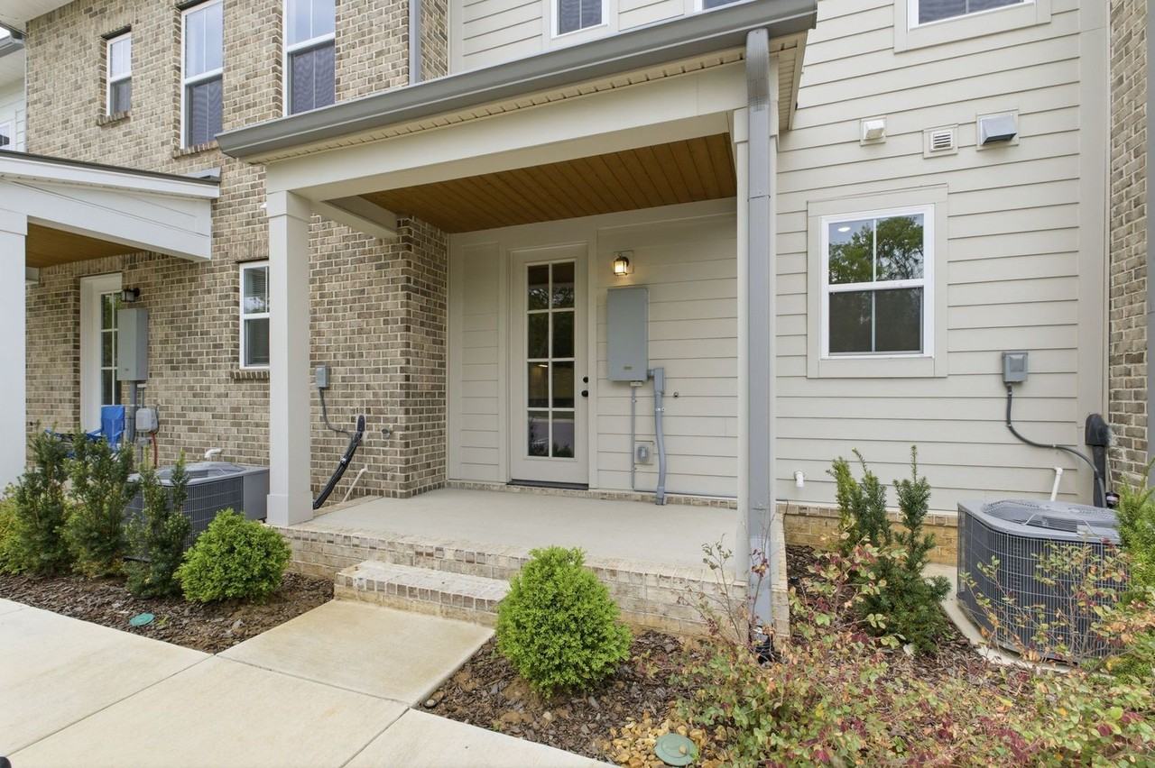 124 Nearwater Pl #5 - Photo 3 of 18