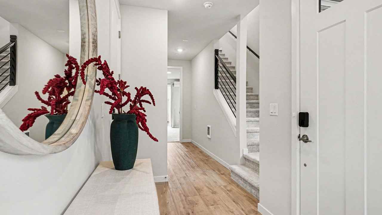 626 164th St Sw - Photo 3 of 34