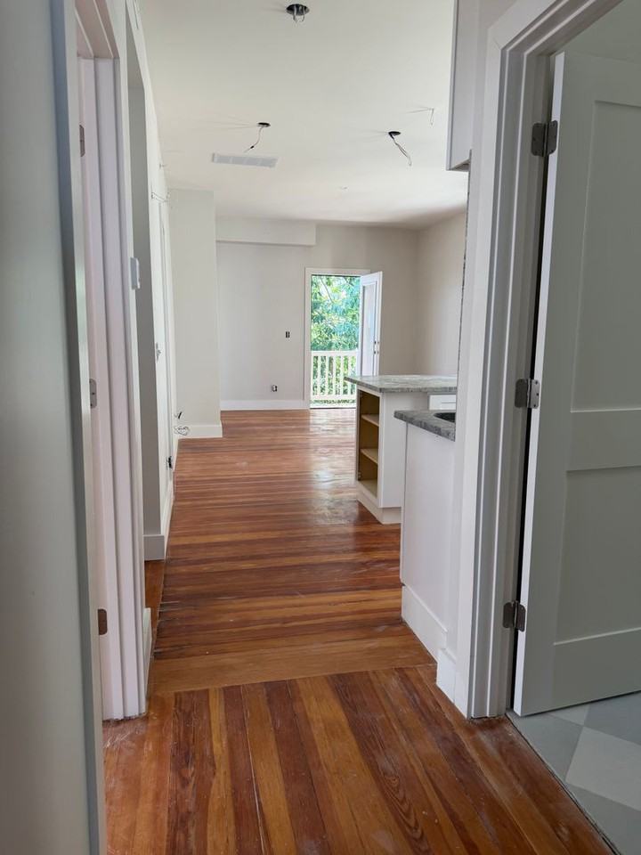 80 Marion St - Photo 3 of 7