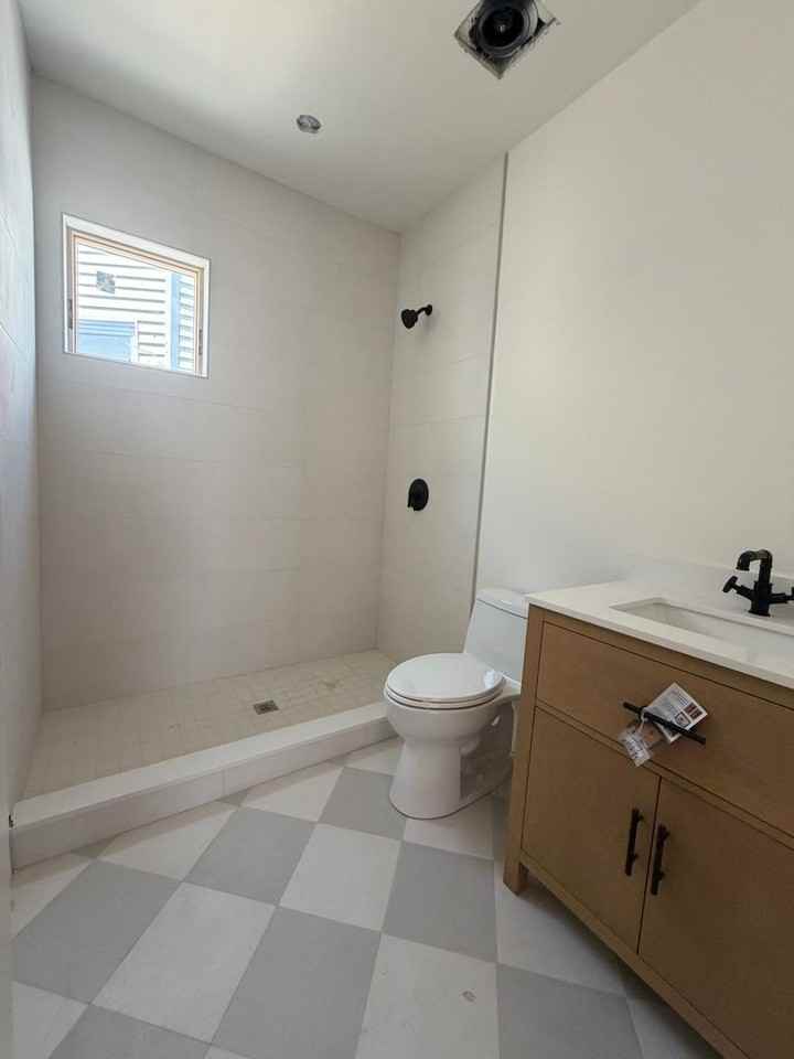 80 Marion St - Photo 6 of 7