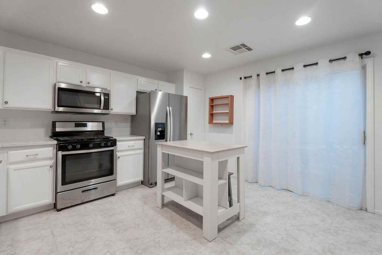 10380 Commanche Moon Ave - Photo 6 of 38