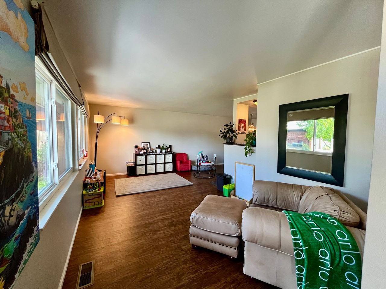 7635 E Amherst Ave - Photo 4 of 33