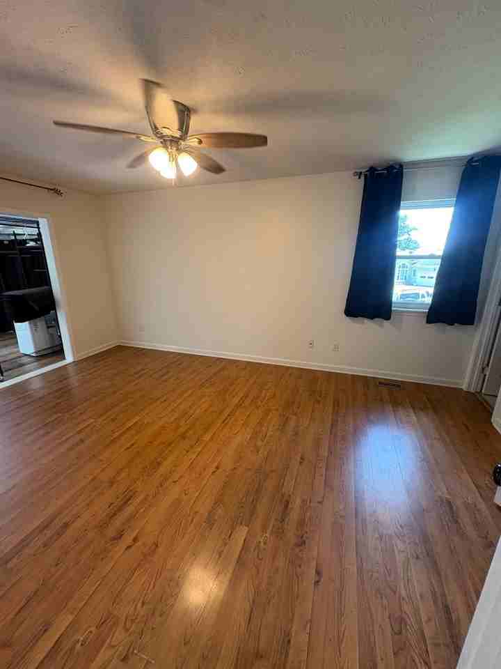 7083 Parkarms Ct - Photo 5 of 12