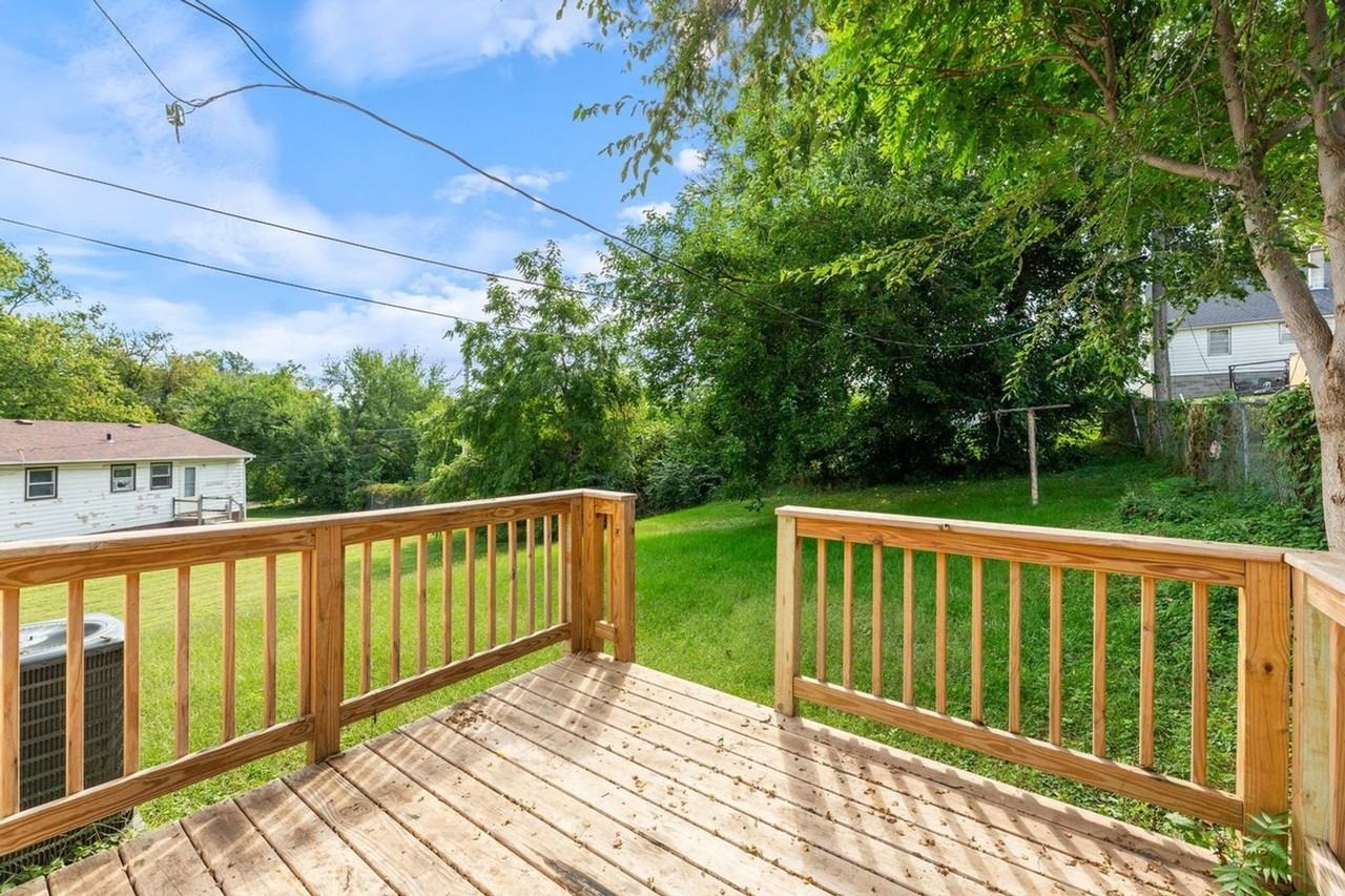 4655 Curtis Ave - Photo 4 of 22