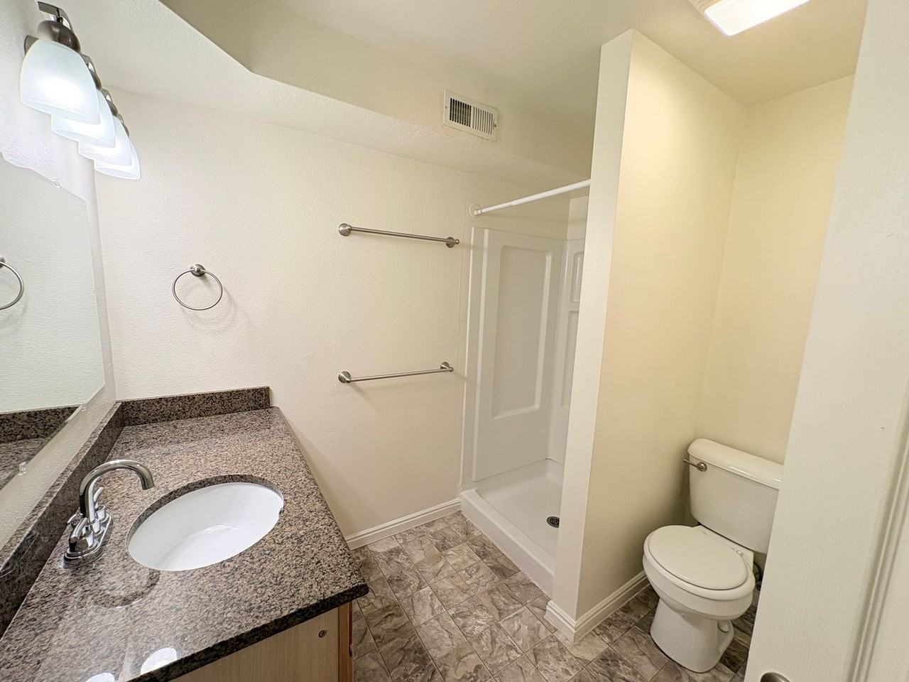 334 W 1150 S - Photo 6 of 28