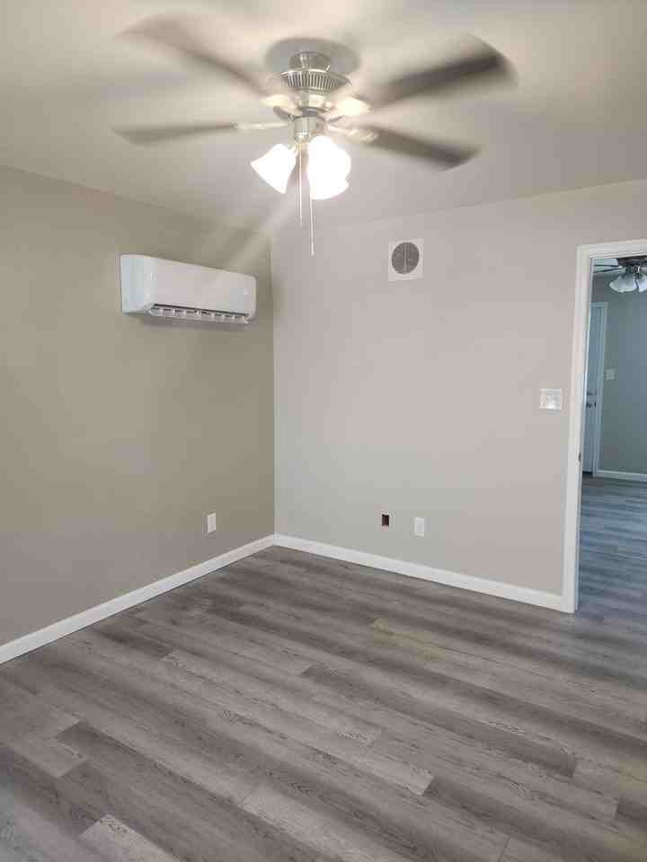 9612 18th Bay St - Photo 5 of 23