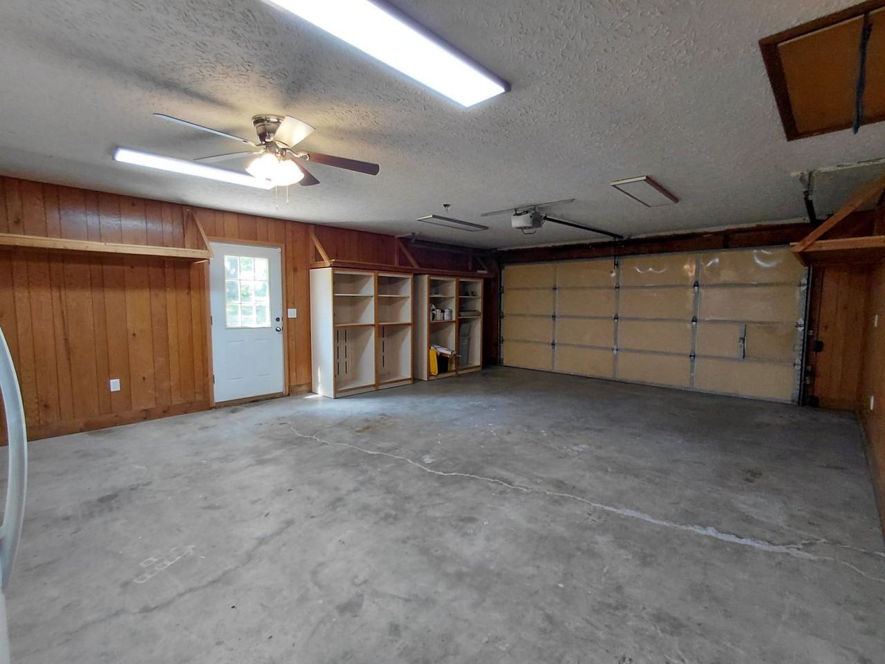 109 Vaughan Ave - Photo 7 of 24