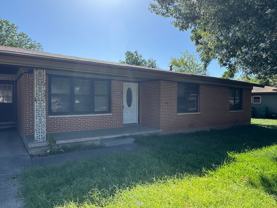 1005 N Willard Dr - Photo 1 of 1