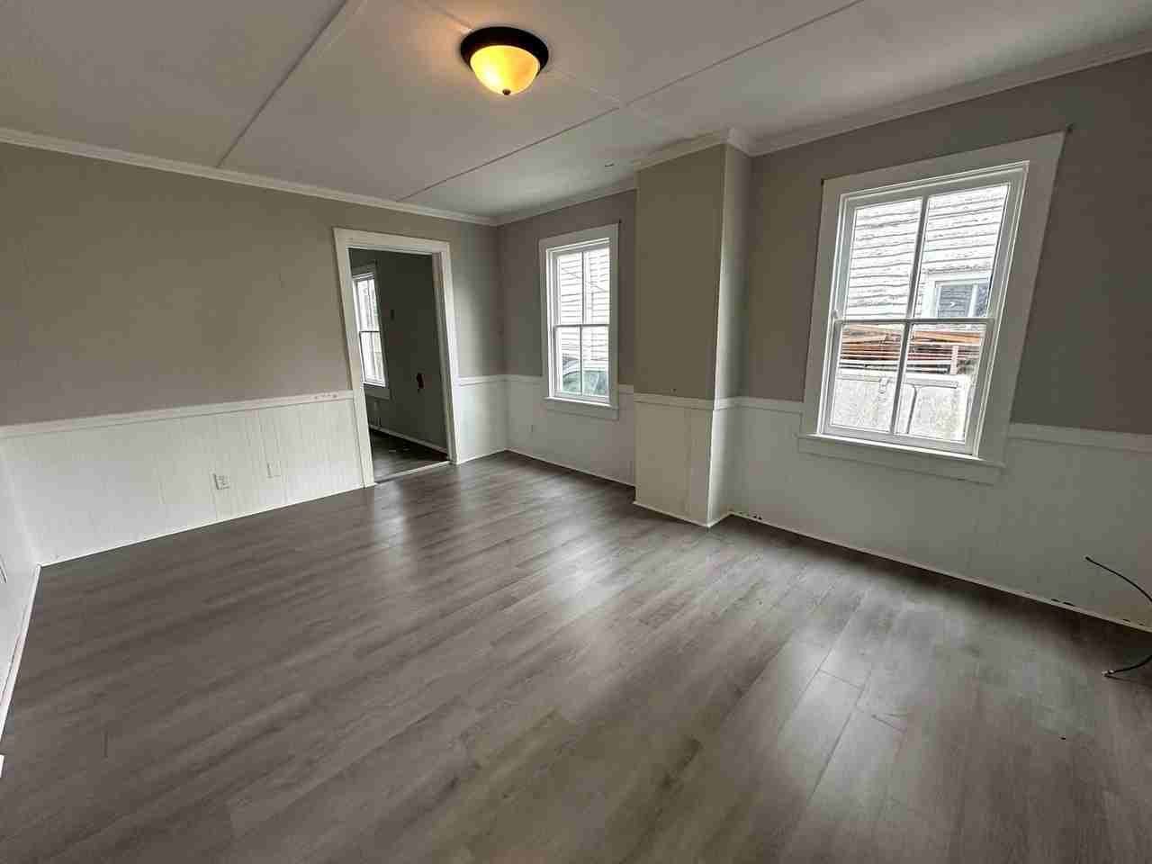 201 W Cypress St - Photo 3 of 15