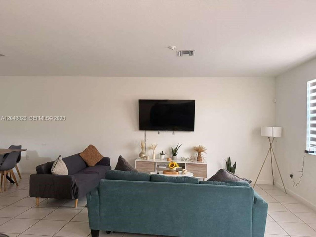 13623 Sw 184th Ter - Photo 3 of 10