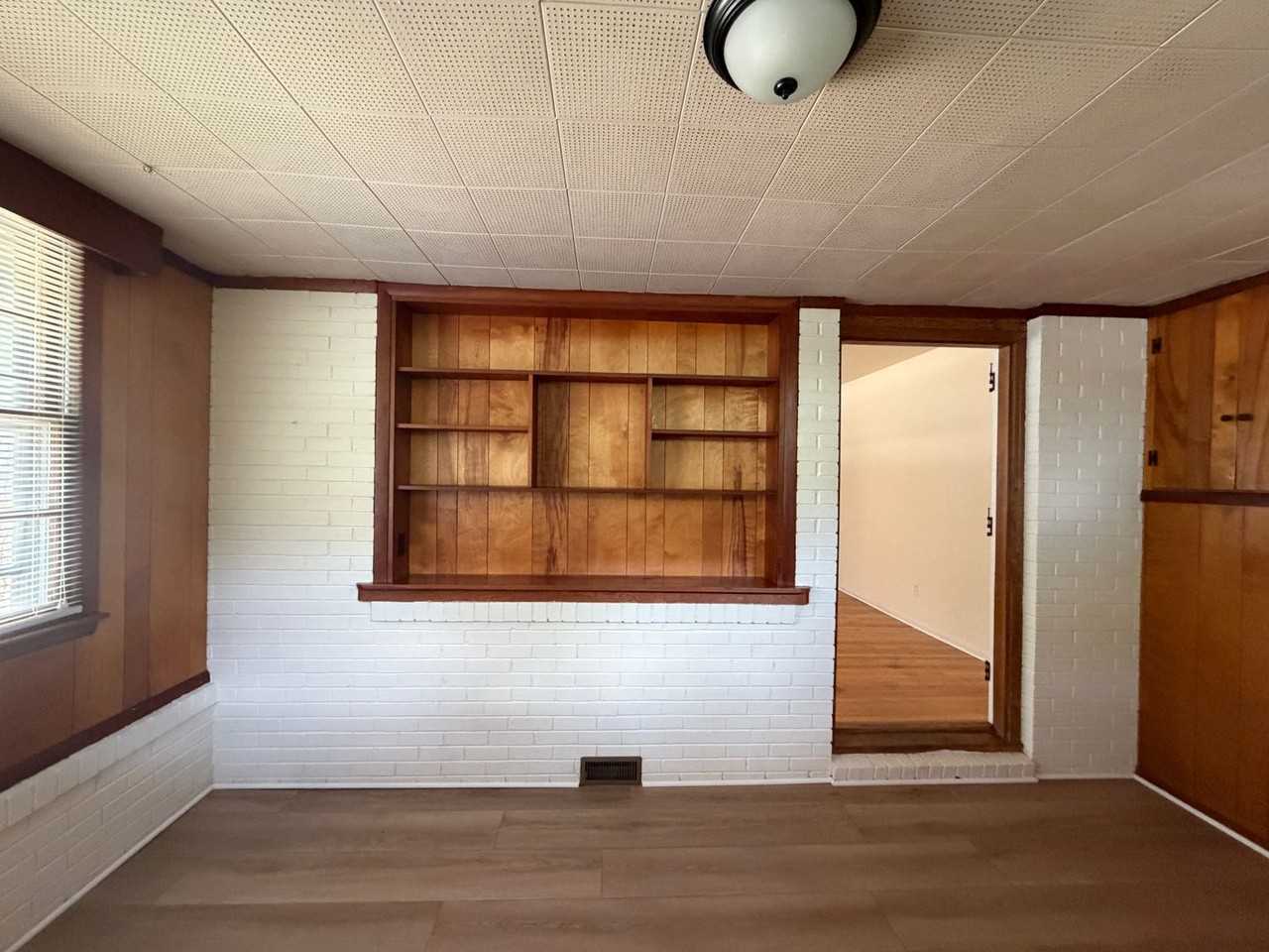 1312 Ridge Rd - Photo 2 of 17