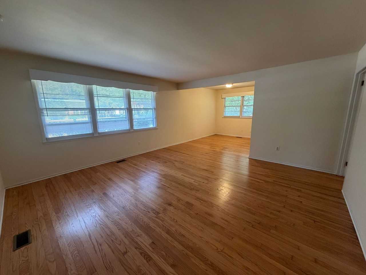 1312 Ridge Rd - Photo 5 of 17