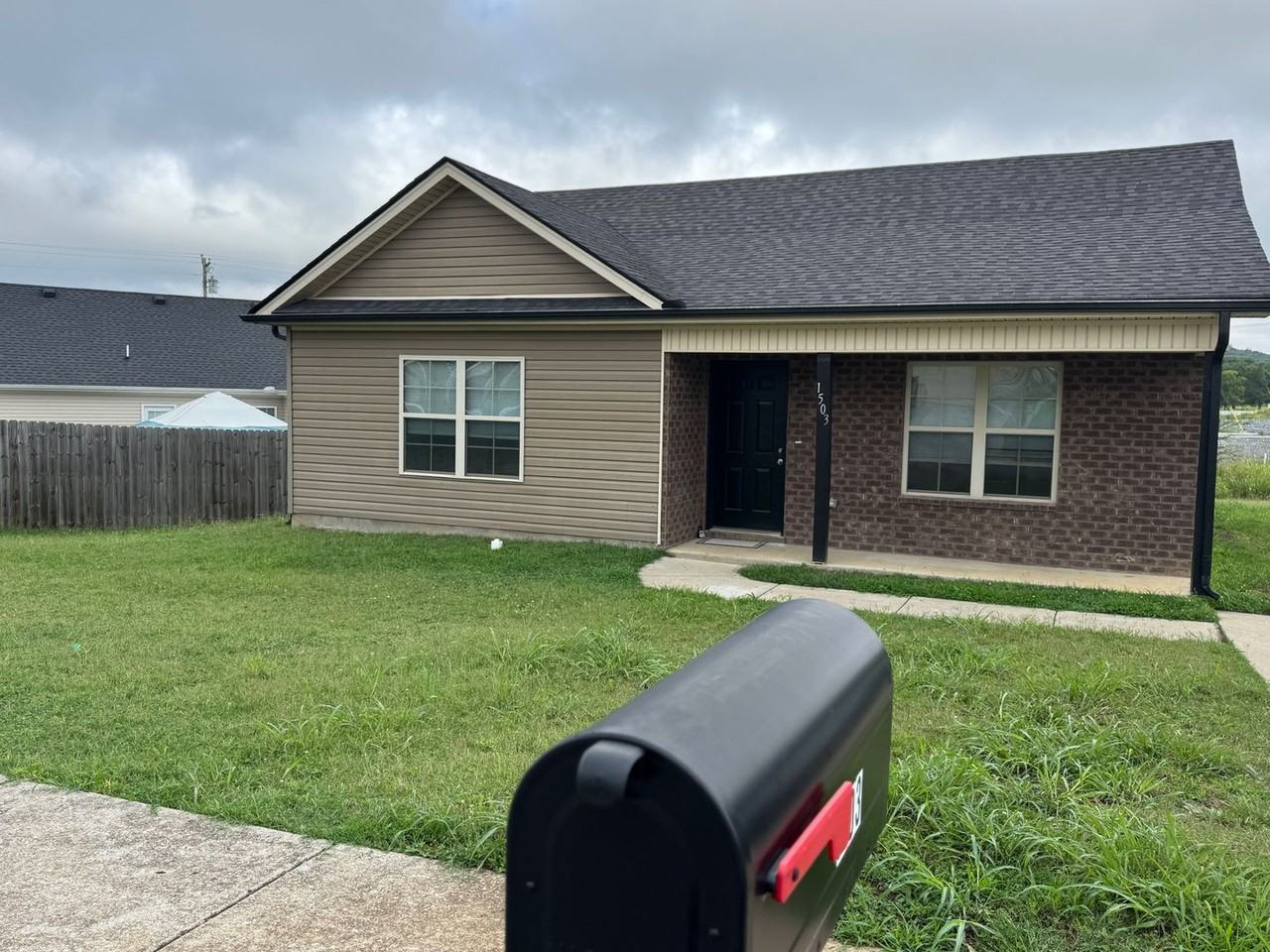 1503 Gambill Wood Dr - Photo 2 of 26