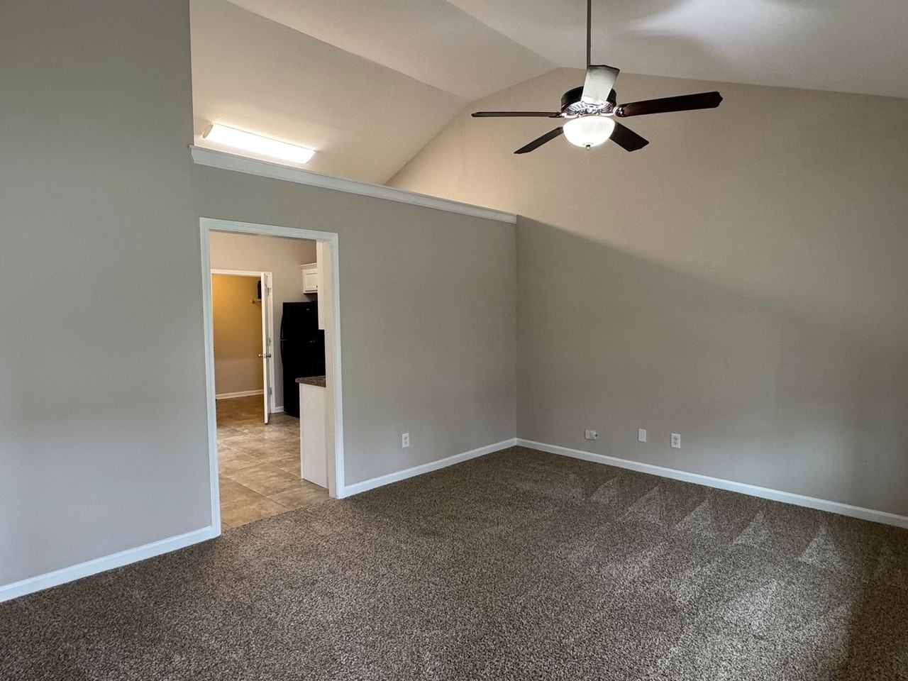 1503 Gambill Wood Dr - Photo 4 of 26