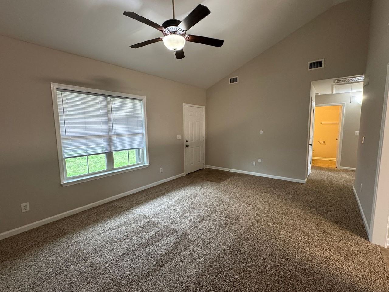 1503 Gambill Wood Dr - Photo 6 of 26