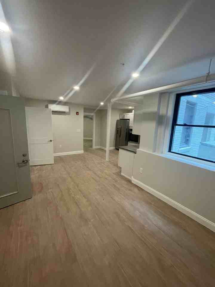 8 Ayr Rd - Photo 2 of 7