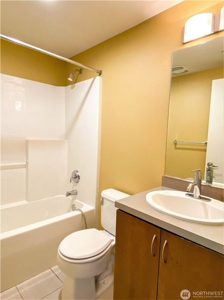15235 Ne 81st Way #103 - Photo 7 of 12