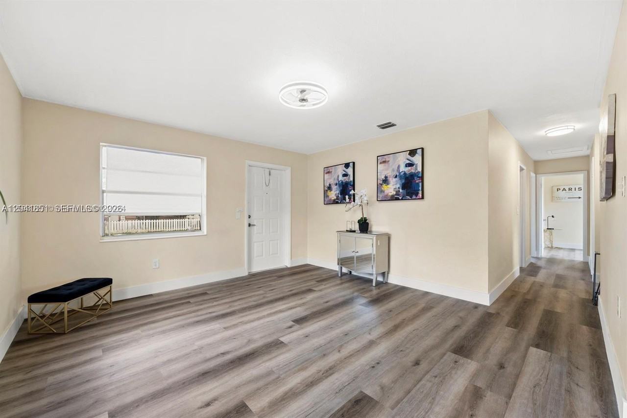 7532 Farragut Street - Photo 3 of 14