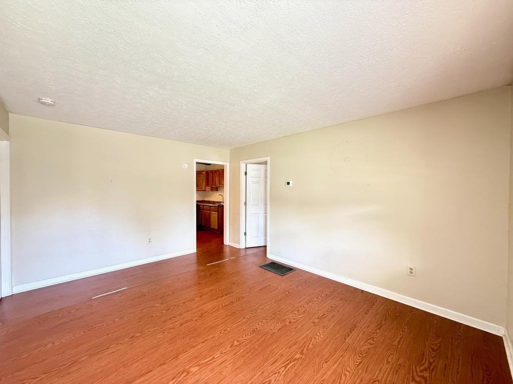 2884 Blue Ridge Dr - Photo 4 of 15