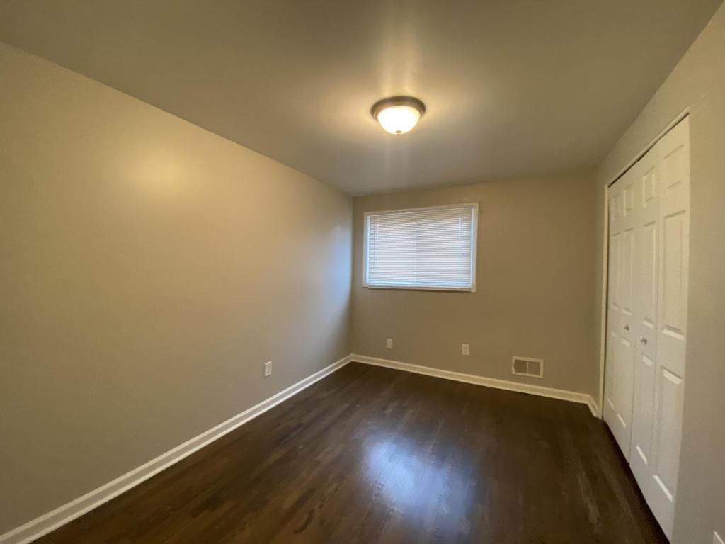 5674 Leiden Rd - Photo 6 of 6