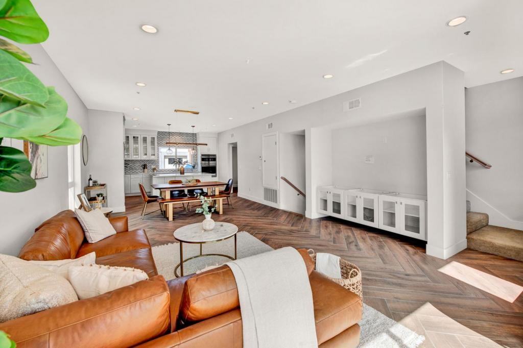 8081 Lampson Ave - Photo 6 of 11