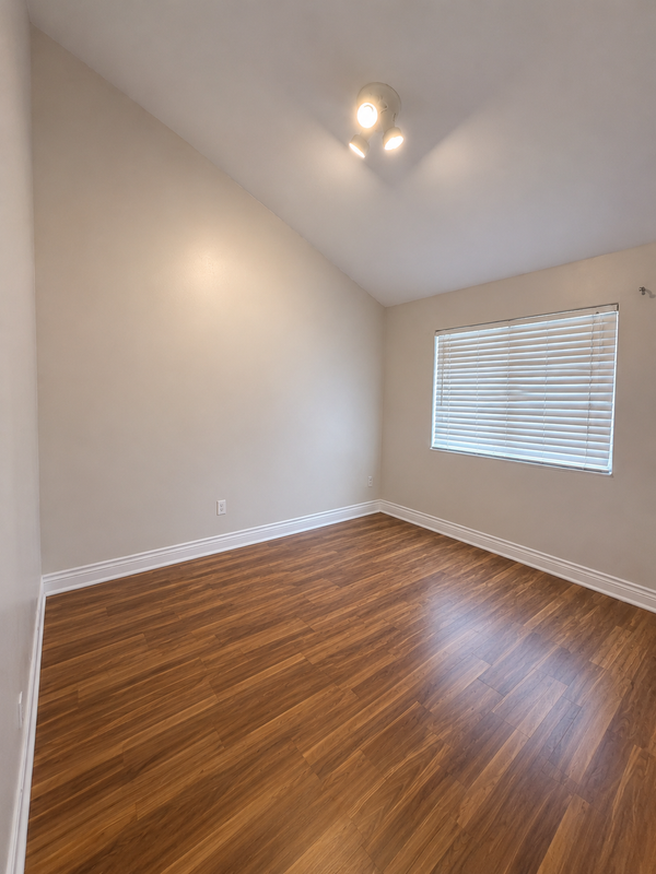 470 W 3rd St - Photo 3 of 7