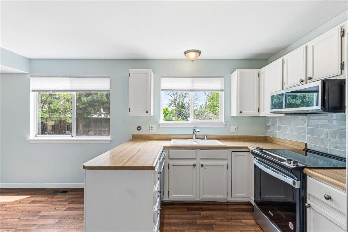 4418 S Argonne Way - Photo 2 of 25