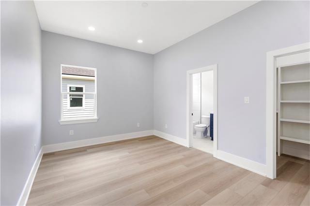 405 E 1st St ##B - Photo 3 of 14