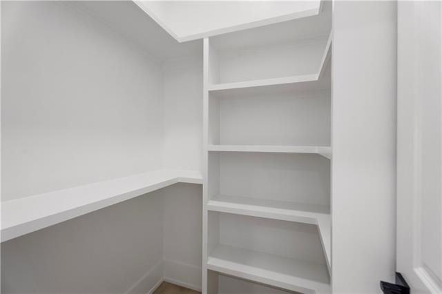 405 E 1st St ##B - Photo 7 of 14