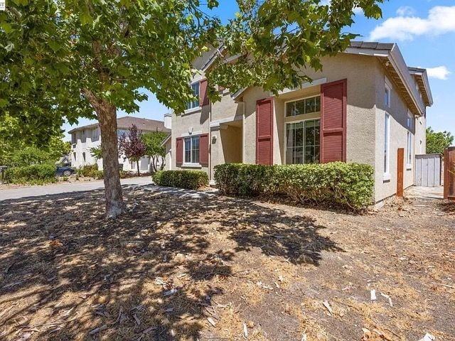 4528 Wagon Trail Way - Photo 3 of 47