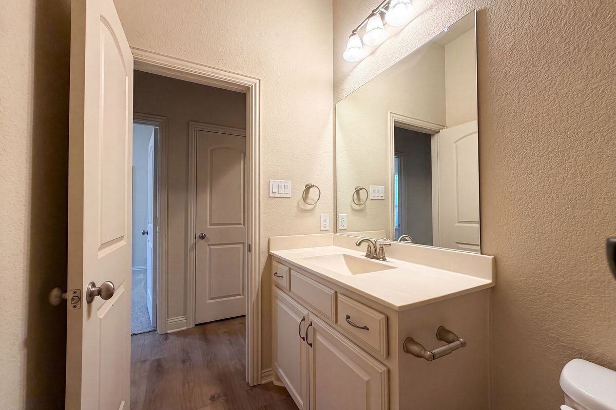 3005 S College Ave - Photo 3 of 18